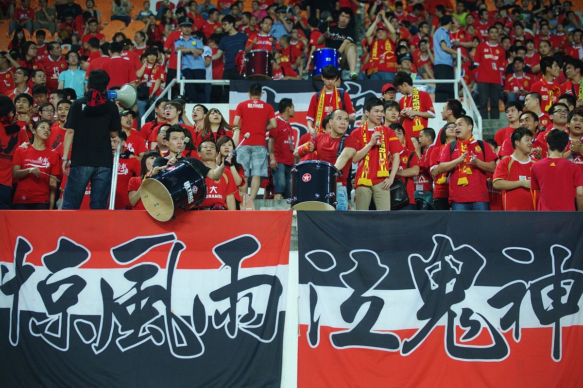 国家队战胜强敌，成功晋级下一轮比赛