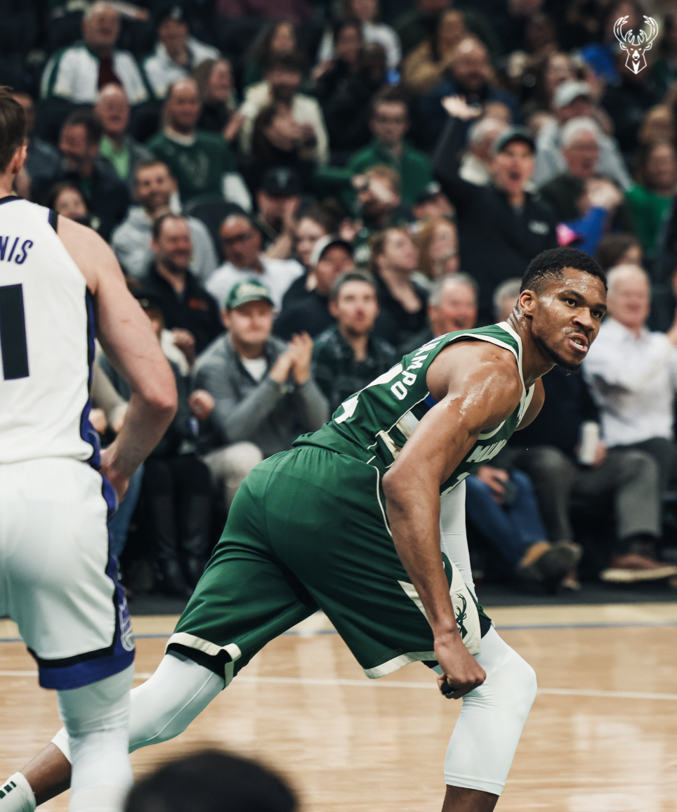 雄鹿大胜国王,字母哥砍下三双 雄鹿大胜国王,字母哥砍下三双