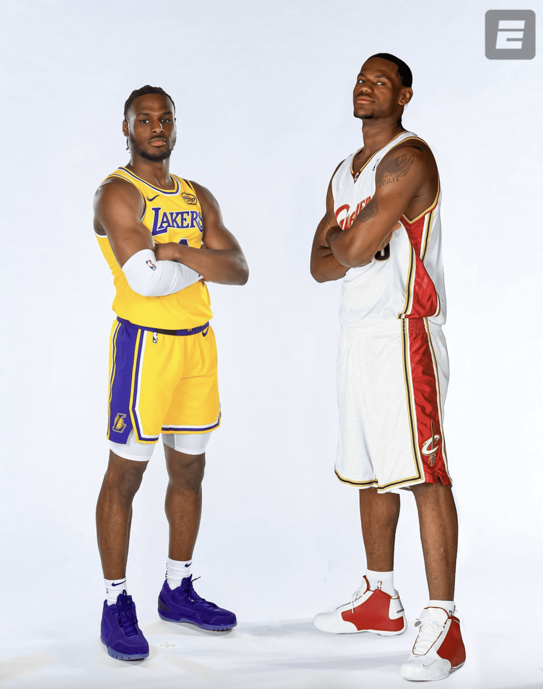 关于米切尔现场助阵梅罗对山猫队比的信息 关于米切尔现场助阵梅罗对山猫队比的信息