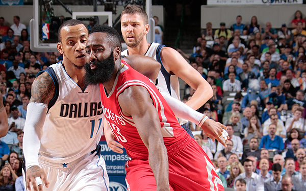 爱游戏APP-火箭逆转小牛取得2连胜