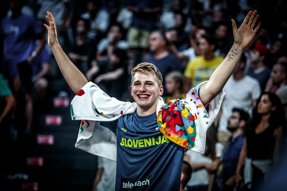 爱游戏在线-欧洲篮球联赛决赛将于本周末进行，谁将夺冠？