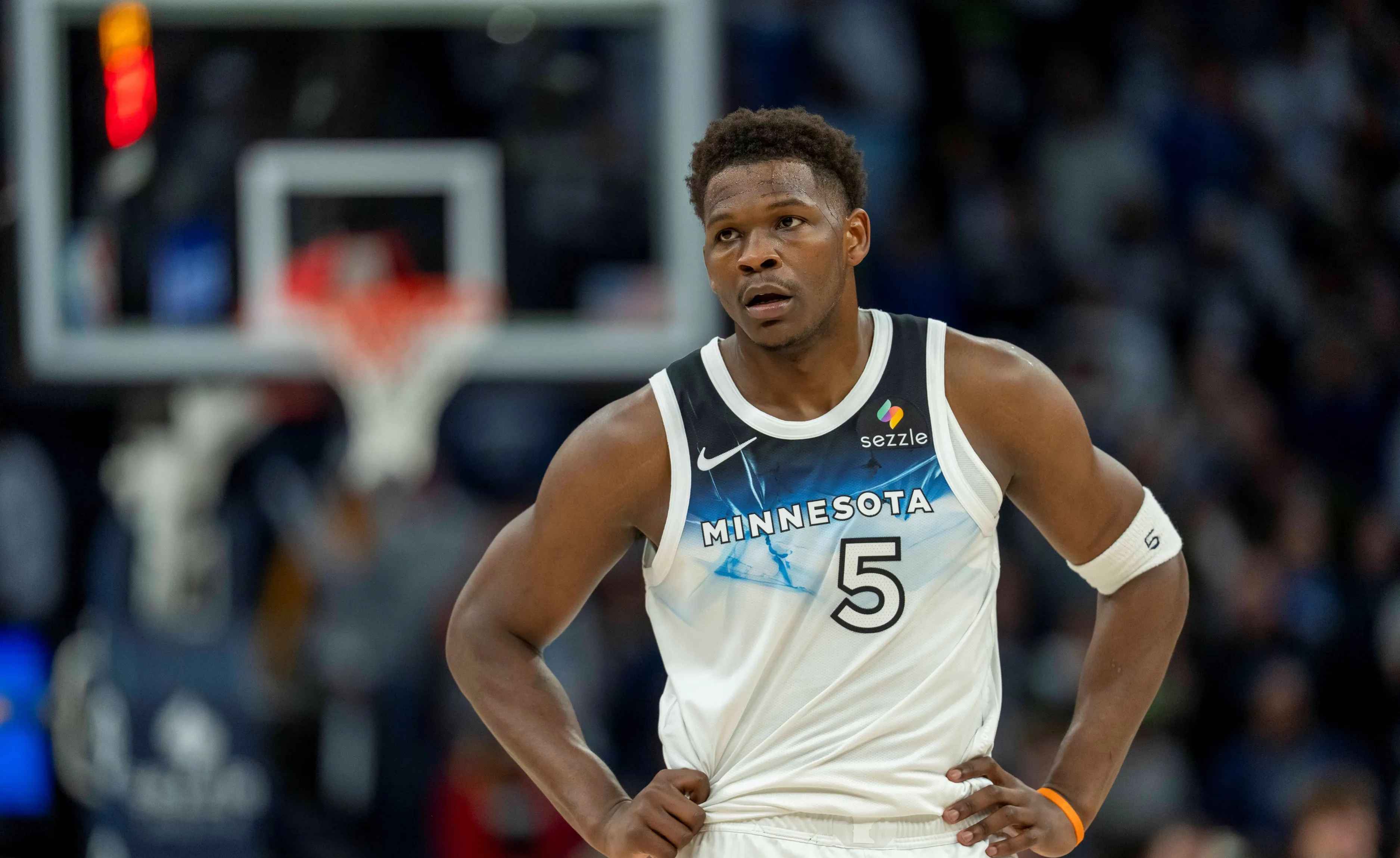 爱游戏在线-关于灰熊力克森林狼，取得八连胜的信息