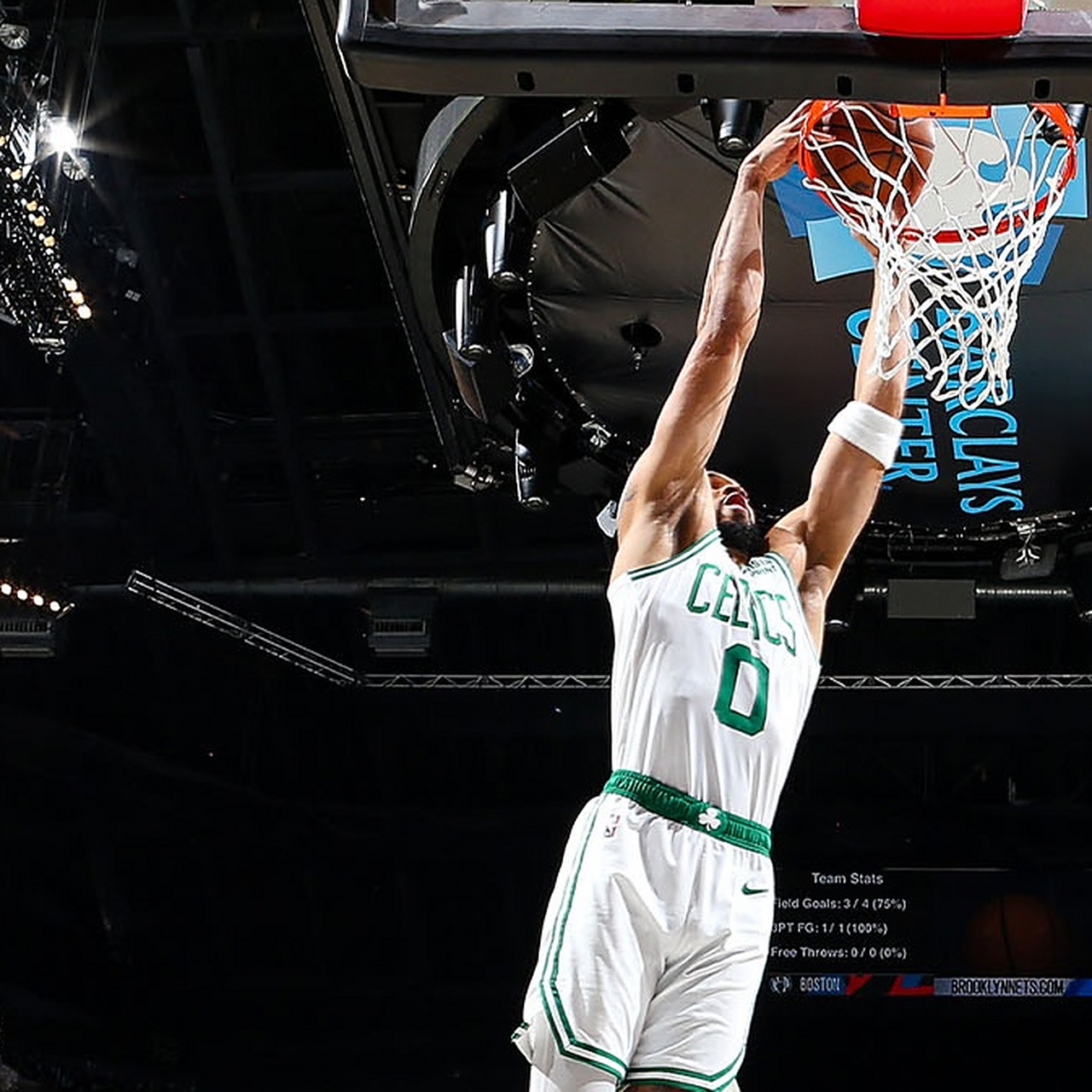 篮网击败凯尔特人,取得两连胜 篮网击败凯尔特人,取得两连胜