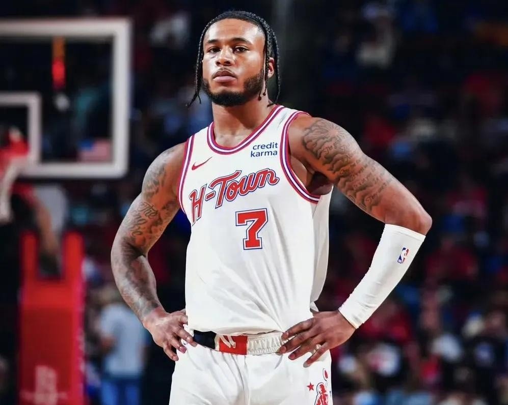 凯尔特人挽回连败,士气高昂 凯尔特人挽回连败,士气高昂