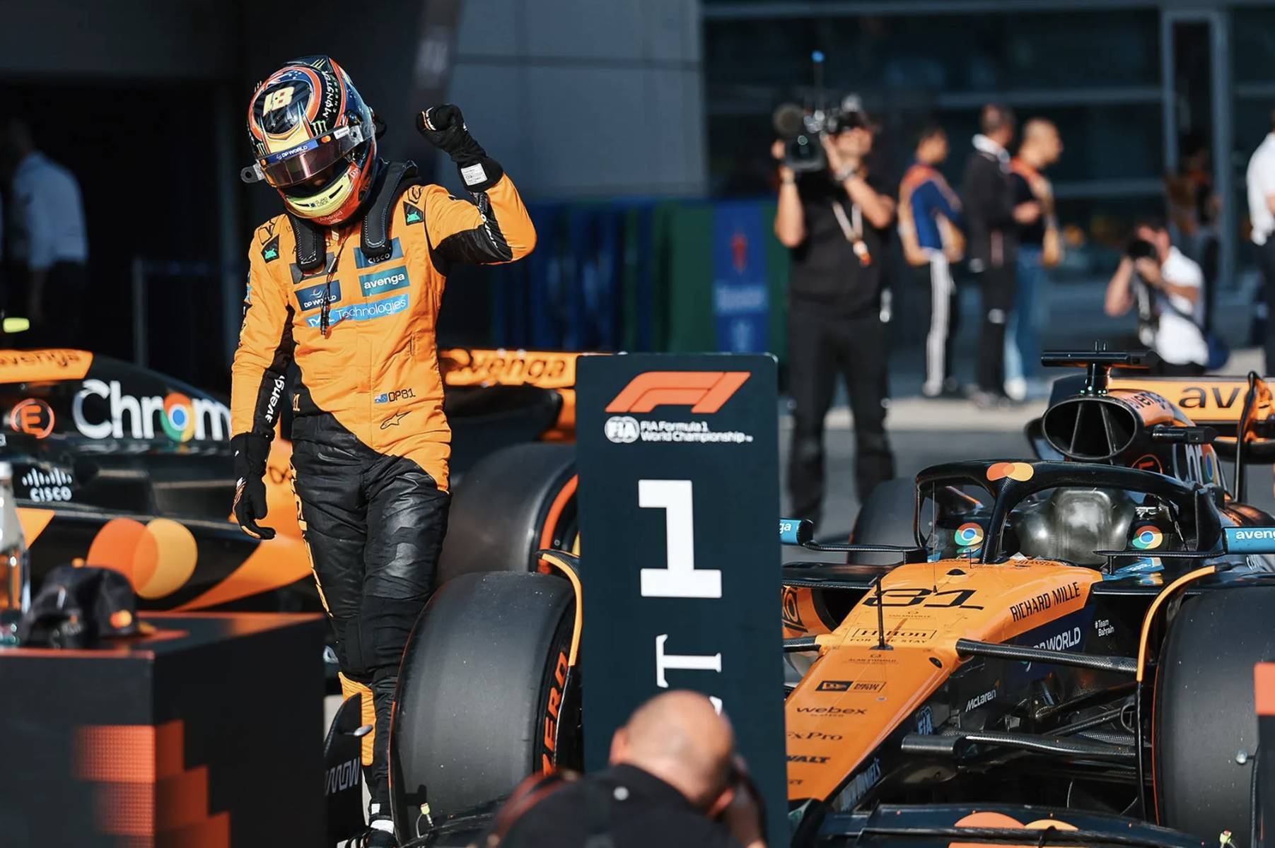 爱游戏下载-梅赛德斯横扫迈凯伦，周冠宇扛起全队的简单介绍