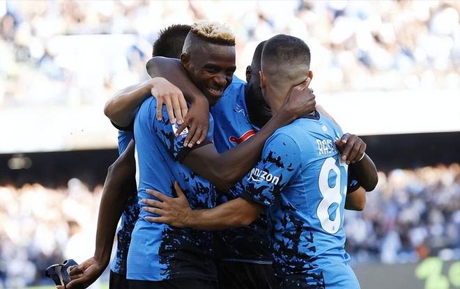 关于哥伦比亚碾压那不勒斯,托尼点燃赛场的信息 关于哥伦比亚碾压那不勒斯,托尼点燃赛场的信息