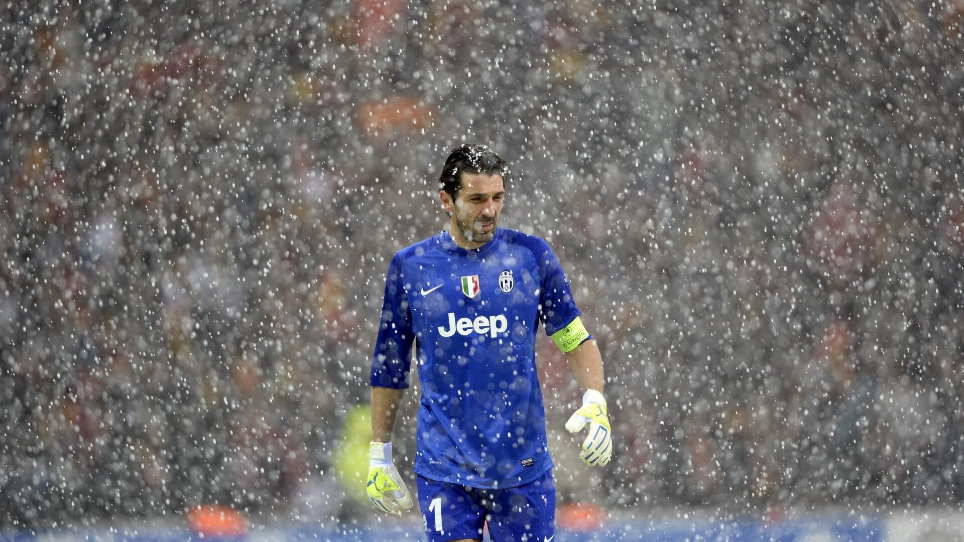 唯一的锋线重塑，当奥亚尔萨瓦尔的金左脚化为重锤，拜仁的西班牙铁砧就此翻篇